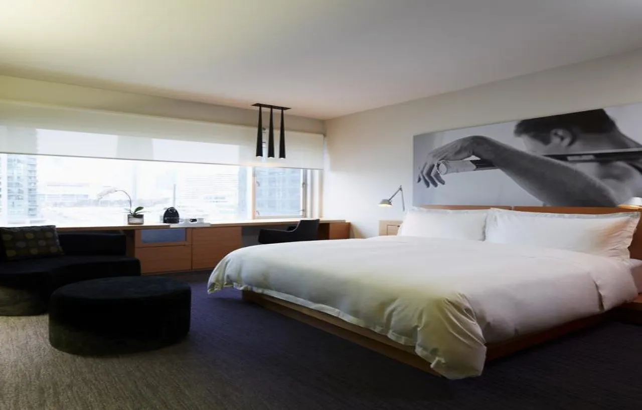 Le Germain Hotel Maple Leaf Square Τορόντο